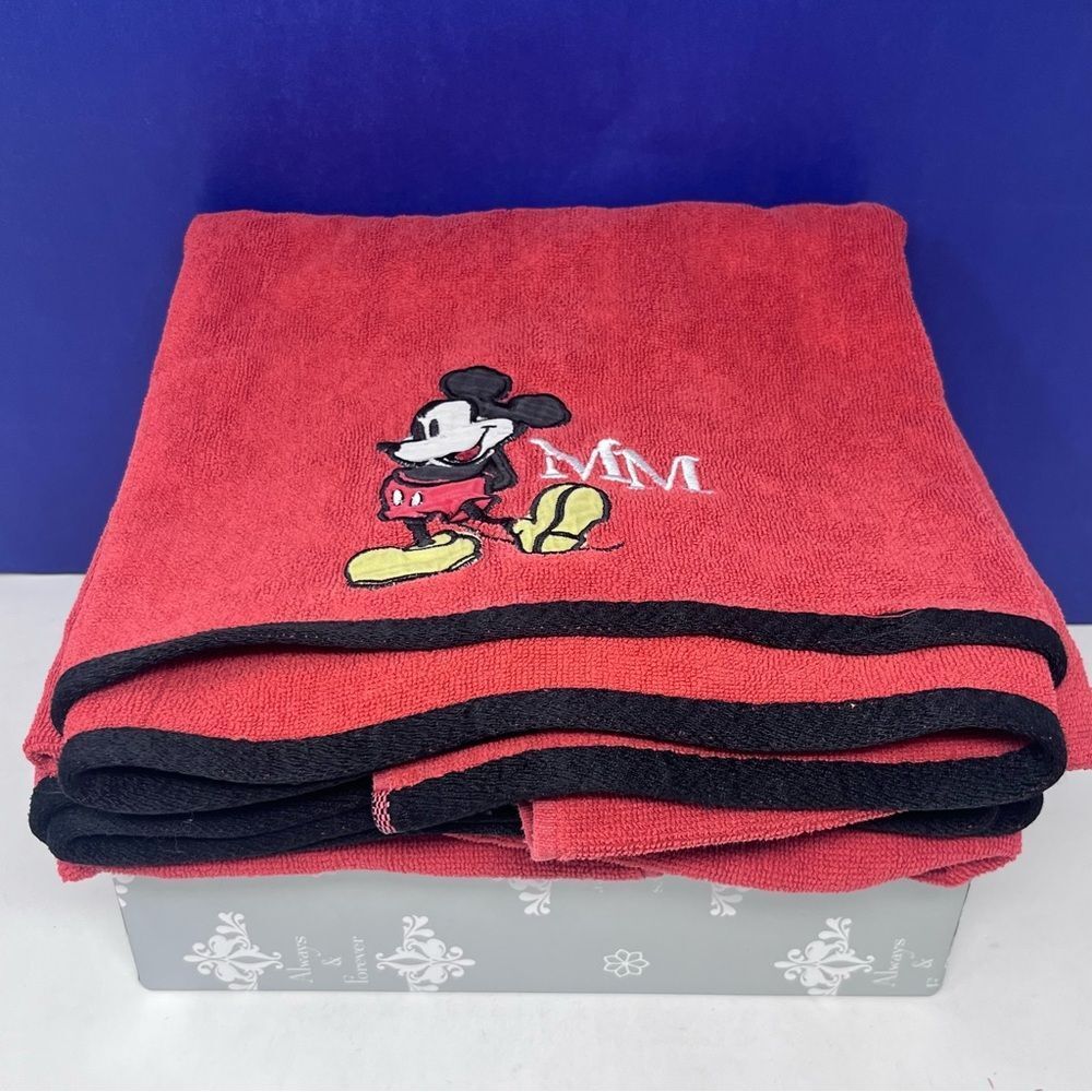 Disney Vintage Embroidered MM Mickey Mouse Bath Towels 2